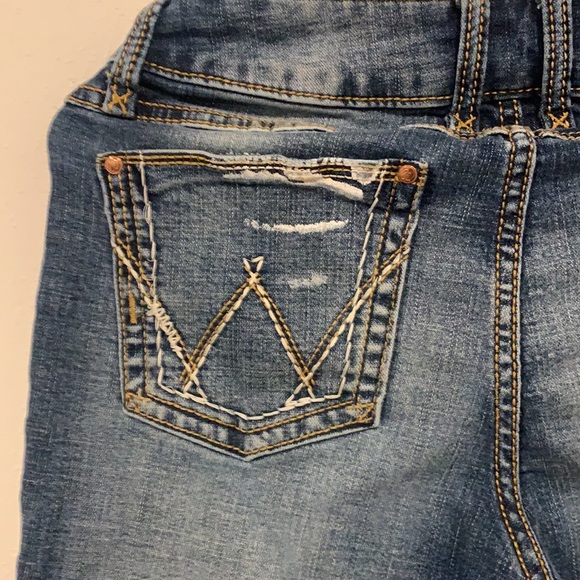 Wrangler Women’s Boot Cut Jeans - Picture 8 of 11